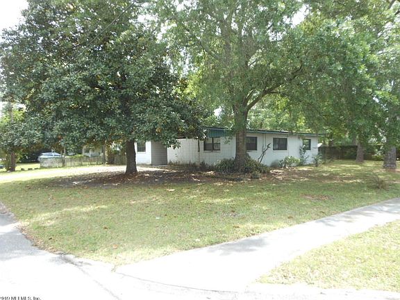 2nd image of 8152 La Marne Dr