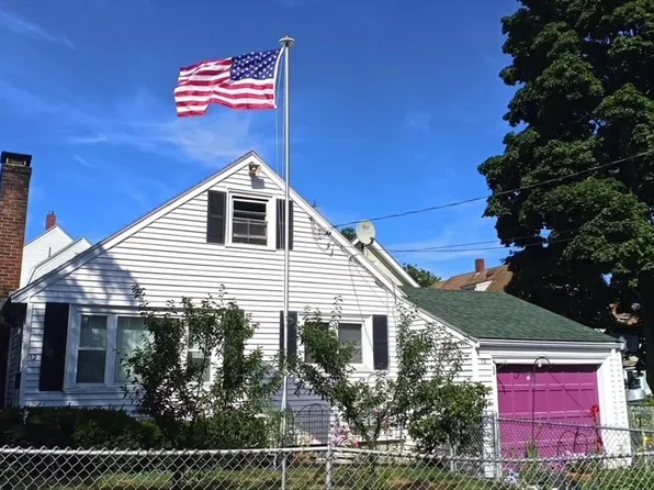 12 W Colony Rd, Lynn, MA 01902