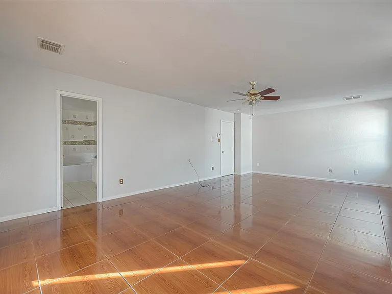 9407 Demsey Mill Dr — Photo 39