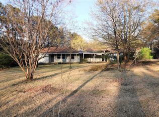 1346 McIntosh Rd, Douglasville, GA 30134