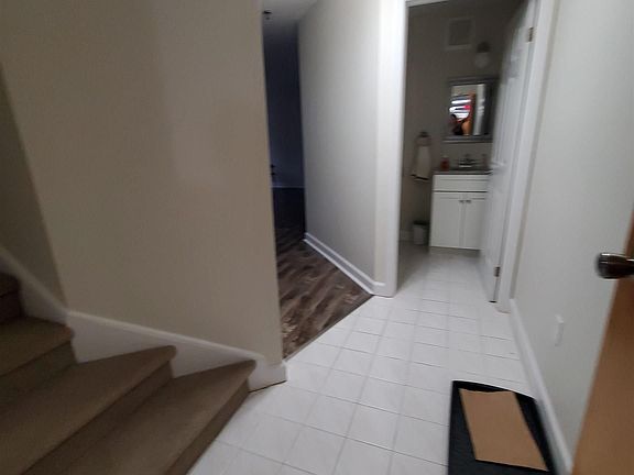 2nd image of 158 Farnham Gate Rd #206