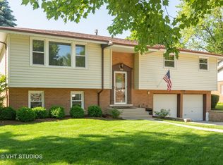 744 S Stuart Ln, Palatine, IL