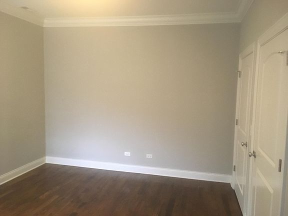 5th image of 6212 S Ingleside Ave #1