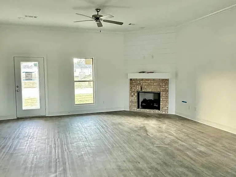 405 Baleigh Way — Photo 4