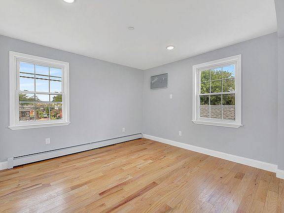 5th image of 12056 Smith St #2