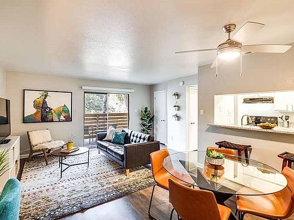3rd image of 1525 E Palm Valley Blvd #303