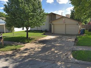 6036 Nanci Dr, Watauga, TX 76148