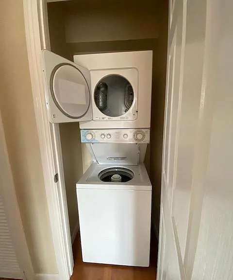 In-unit laundry