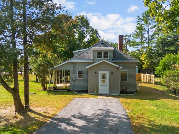 752 Park Street, Paris, ME 04281