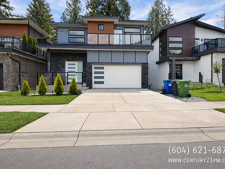 36701 Carl Creek Cres #UPPER — Photo 1