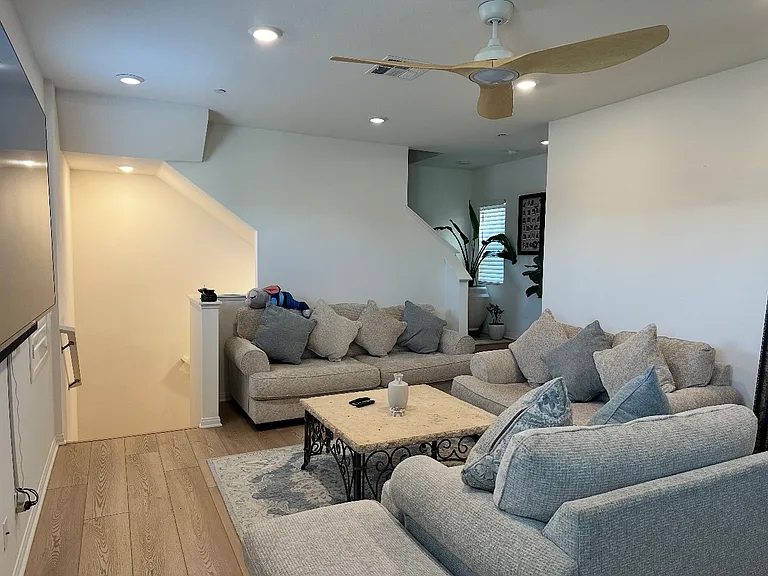 710 N Ethan Way — Photo 16