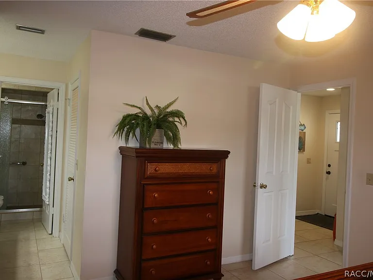 908 Pritchard Island Rd — Photo 12