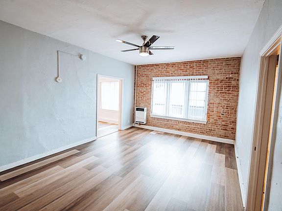 2nd image of 130 N Westmoreland Ave #223