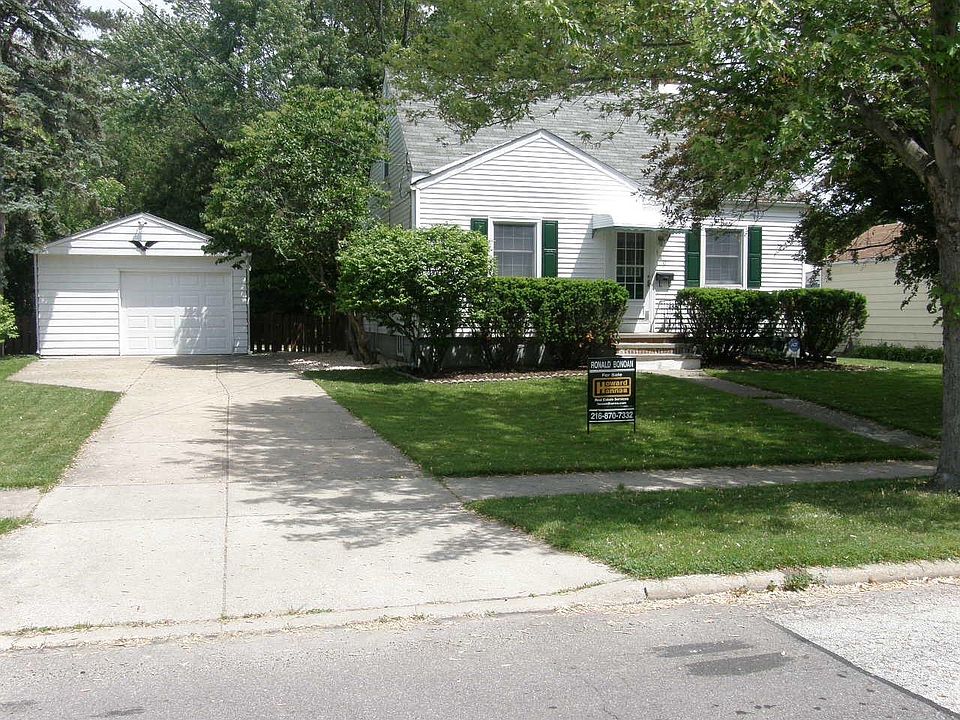 1st image of 140 Jacqueline Dr