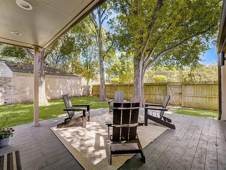 1371 Beaujolais Ln — Photo 24