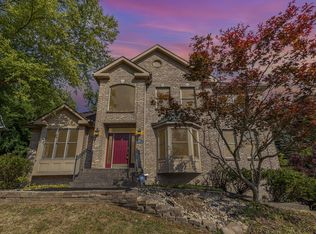 1197 Devou Woods Dr, Covington, KY 41011