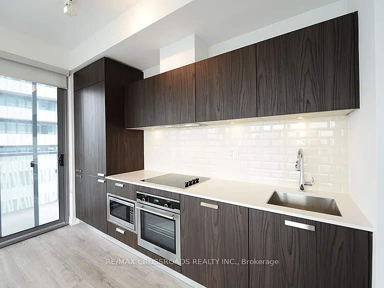50 Charles St E #3205 — Photo 9