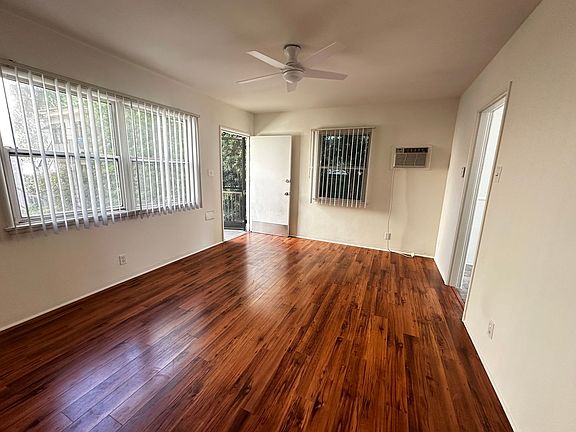 2nd image of 1049 Allen Ave #1051
