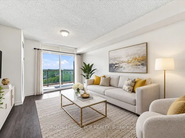 812 Lansdowne Ave #908, Toronto, ON M6H 4K5