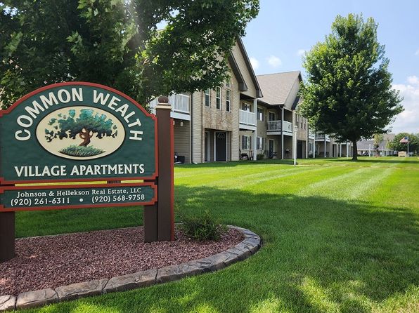 Commonwealth Village Apartments | 1521 Commonwealth Dr, Fort Atkinson, WI