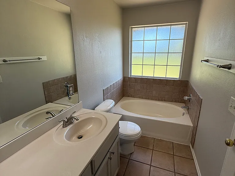 Master bathroom - right side