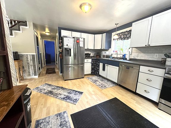 5th image of 86 Rosemont Avenue