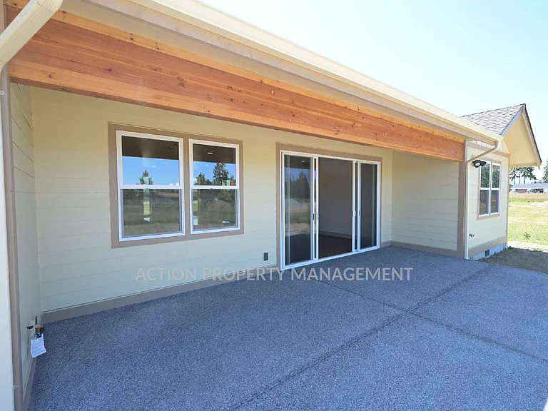 114 Turner Pl — Photo 8