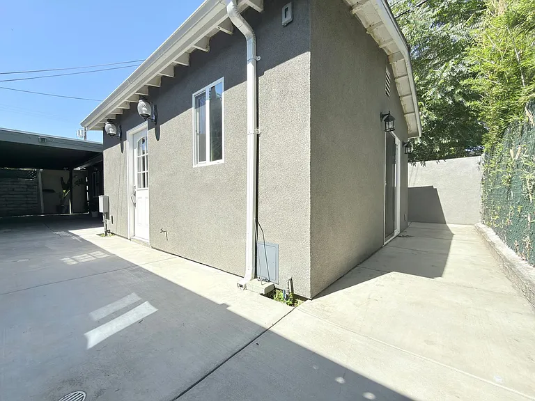 5227 Strohm Ave — Photo 15