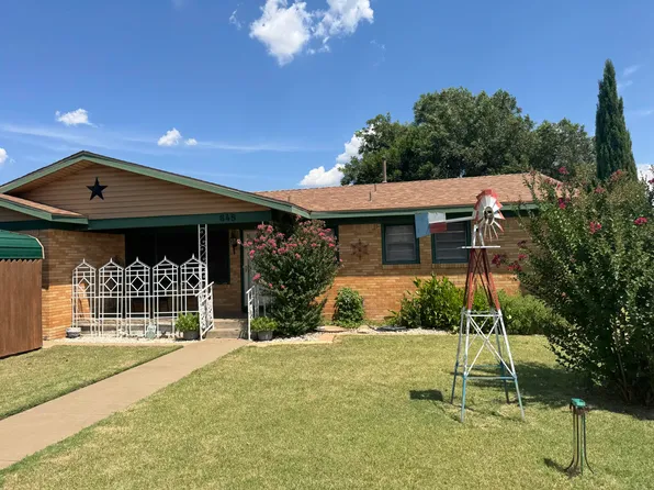 645 S Grain St, Crosbyton, TX 79322