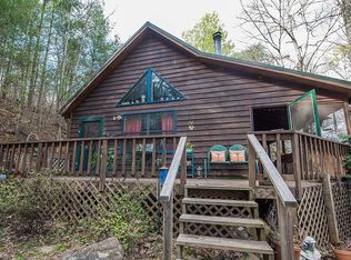 220 Oak Loop, Mineral bluff, GA 30559