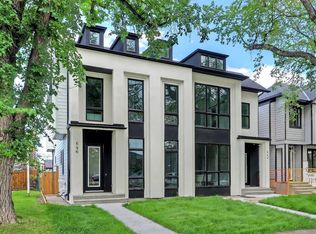 646 S 25th Ave NW, Calgary, AB T2M2A9