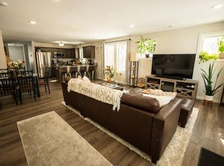 2927 Marshall St NE #B, Minneapolis, MN 55418