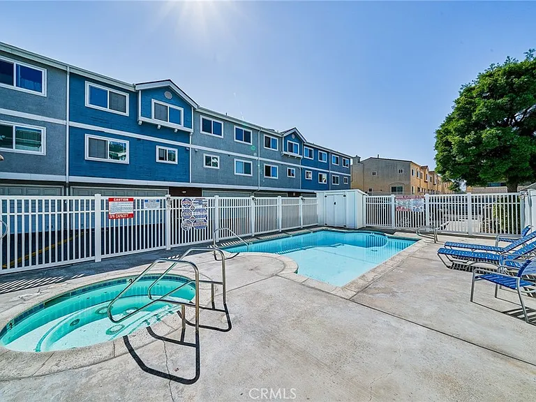 21901 Moneta Ave #10 — Photo 4