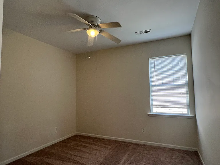 1429 Dairy Glen Dr — Photo 40