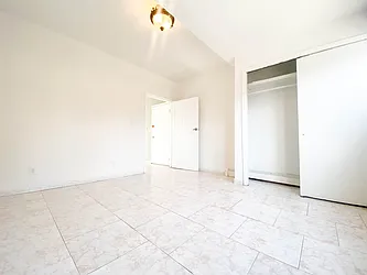Rented by RealTegrity NY LLC