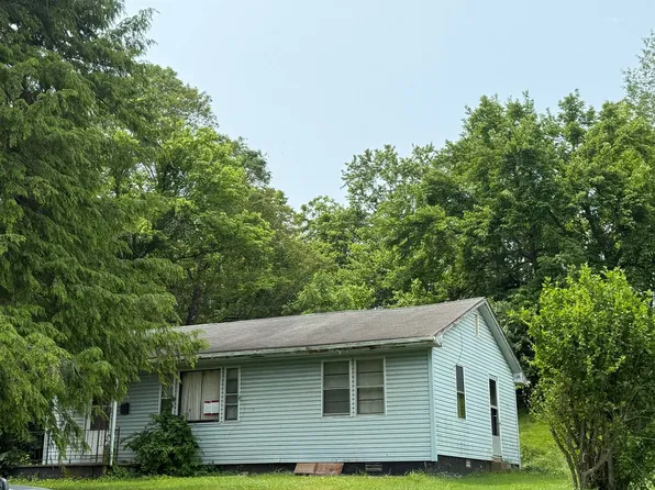 455 Mount Carmel Ave, Flemingsburg, KY 41041