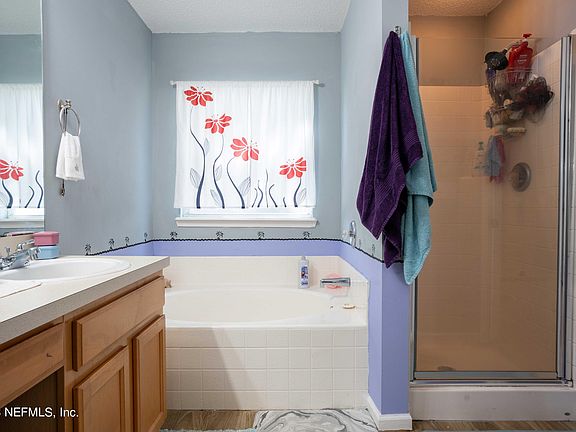 5th image of 6426 BLUE LEAF Lane