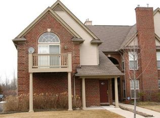 28050 Carlton Way Dr #1, Novi, MI 48377