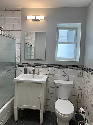 Rented by A Class Realty International | media 21