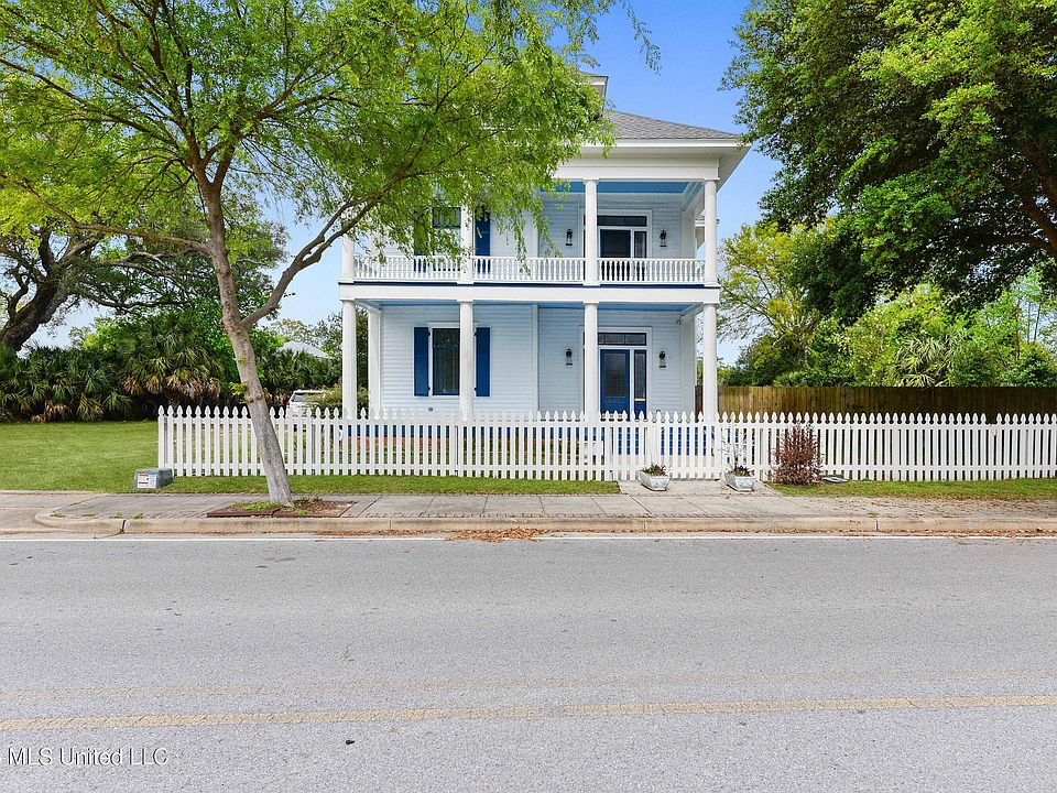 1st image of 620 Howard Ave
