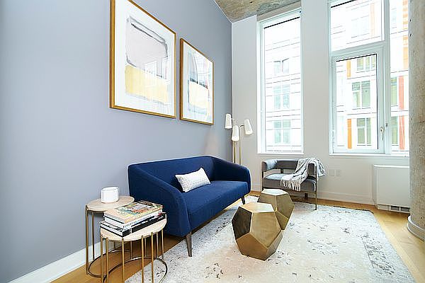 1st image of 4322 Queens St APT 904