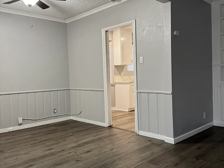 9614 S 8th Ave — Photo 11