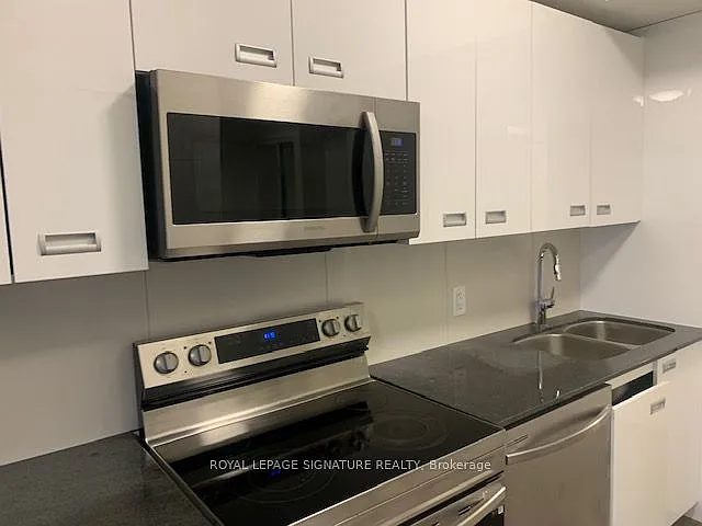 652 Princess St #508 — Photo 2