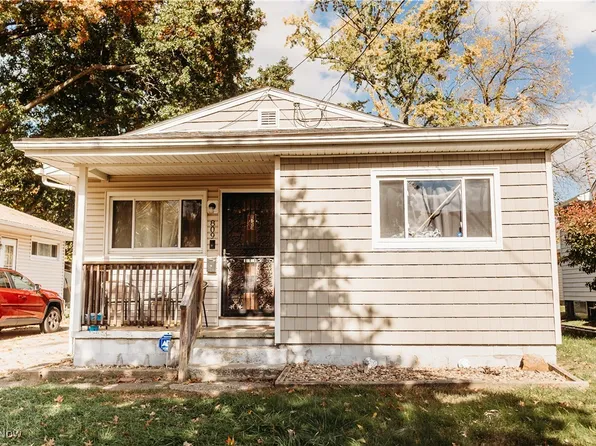 809 Triplett Blvd, Akron, OH 44306