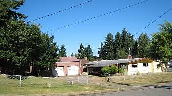 2nd image of 7257 NE 156th St