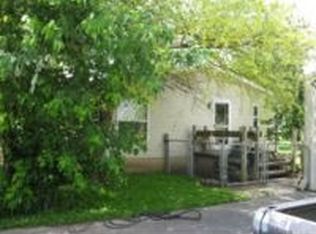 3037 E 3rd Rd, La Salle, IL 61301