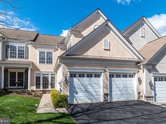 2nd image of 374 Primrose Dr