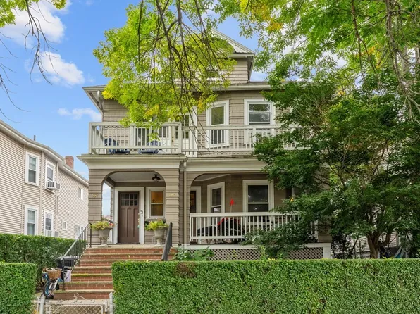 365-367 Alewife Brook Pkwy, Somerville, MA 02144