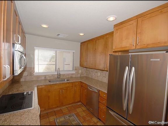 3rd image of 1093 Los Jardines Cir
