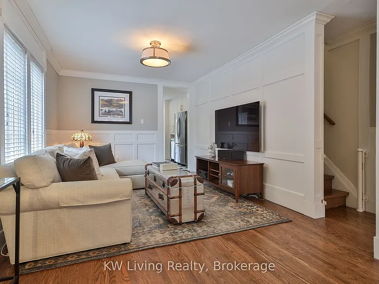 452 Davisville Ave — Photo 7